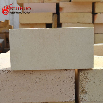 Advanced Alumina Isolation Brick mit einem Gehalt an CrO von 0,1-0,3% und einem SiC-Gehalt von 1,2-1,4%