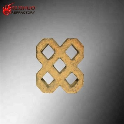 230x114x65mm Schecker Feuerfeststein mit CaO-Gehalt von 0,34% und Wärmebeständigkeit