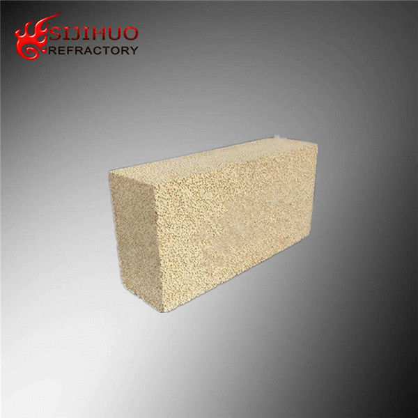 Advanced Alumina Isolation Brick mit einem Gehalt an CrO von 0,1-0,3% und einem SiC-Gehalt von 1,2-1,4%